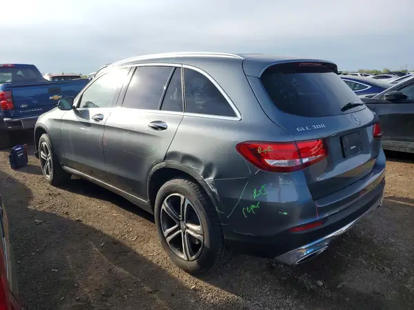 WDC0G4KB7GF067651 2016 MERCEDES-BENZ GLC - Image 2