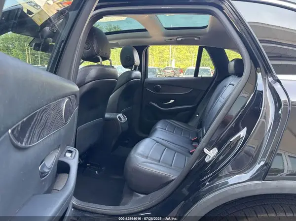WDC0G4KB7GF071764 2016 MERCEDES-BENZ GLC - Image 8
