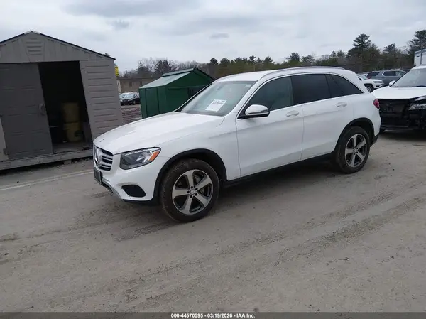 WDC0G4KB7GF090525 2016 MERCEDES-BENZ GLC - Image 2