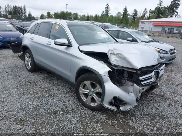 WDC0G4KB7GF093215 2016 MERCEDES-BENZ GLC - Image 1