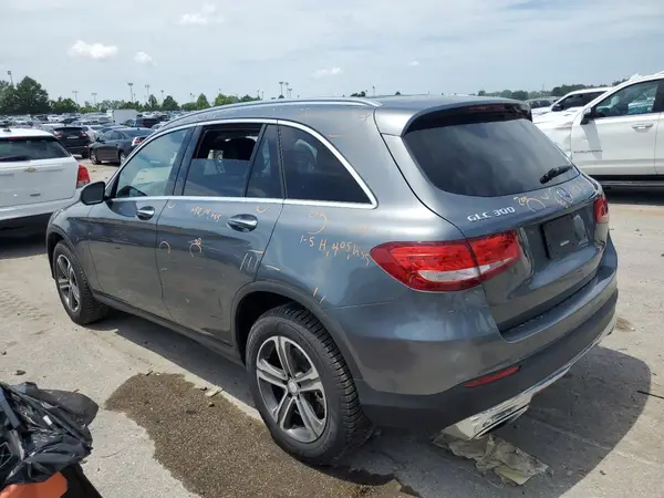 WDC0G4KB7GF093585 2016 MERCEDES-BENZ GLC - Image 2