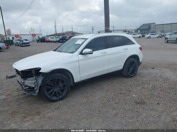 WDC0G4KB7HF141135 2017 MERCEDES-BENZ GLC - Image 2