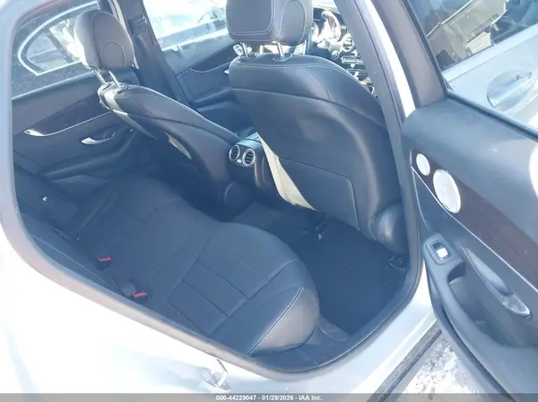 WDC0G4KB7HF156024 2017 MERCEDES-BENZ GLC - Image 8