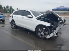 WDC0G4KB7HF156556 2017 MERCEDES-BENZ GLC