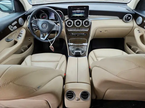 WDC0G4KB7HF174264 2017 MERCEDES-BENZ GLC - Image 8