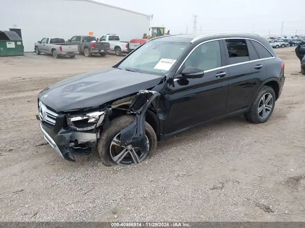 WDC0G4KB7HF176838 2017 MERCEDES-BENZ GLC - Image 2
