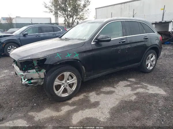 WDC0G4KB7HF182736 2017 MERCEDES-BENZ GLC - Image 2