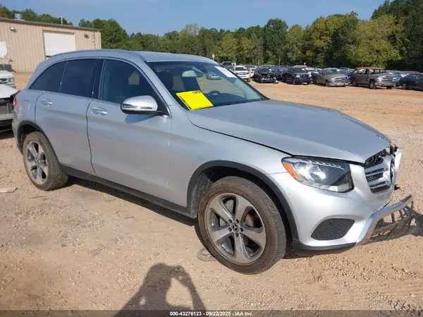 WDC0G4KB7HF210888 2017 MERCEDES-BENZ GLC - Image 1
