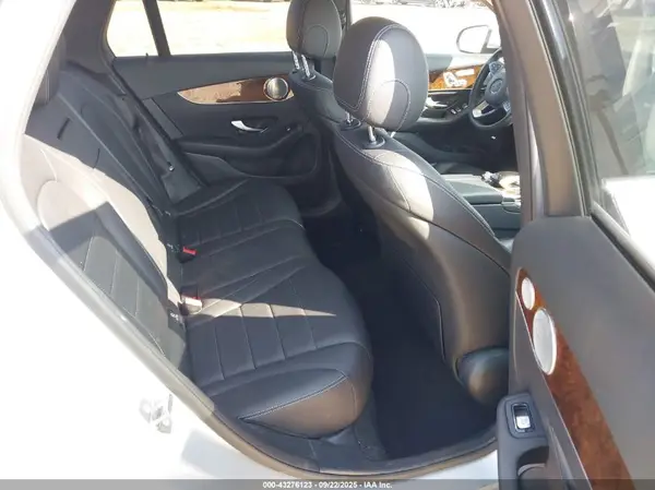 WDC0G4KB7HF210888 2017 MERCEDES-BENZ GLC - Image 8