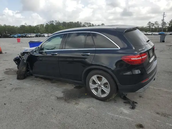 WDC0G4KB7HF217971 2017 MERCEDES-BENZ GLC - Image 2