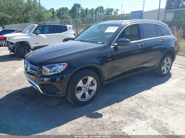 WDC0G4KB7HF262277 2017 MERCEDES-BENZ GLC - Image 2