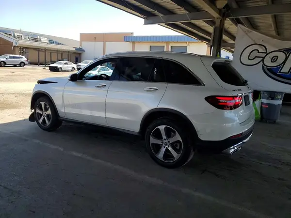 WDC0G4KB7HF268046 2017 MERCEDES-BENZ GLC - Image 2