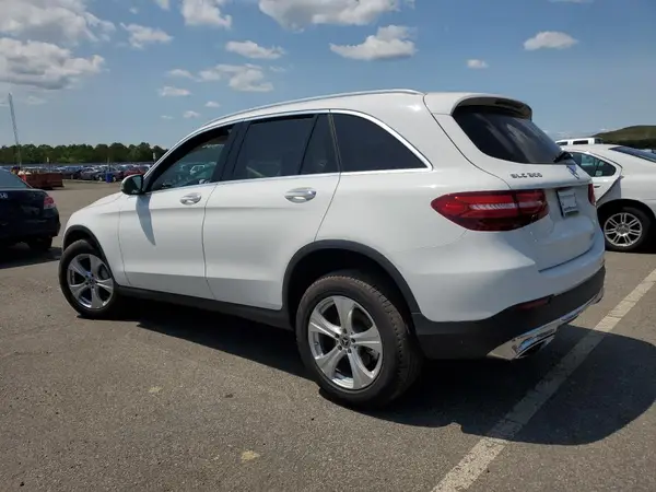 WDC0G4KB7HV004993 2017 MERCEDES-BENZ GLC - Image 2