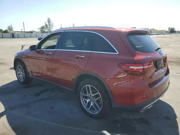 WDC0G4KB7HV009756 2017 MERCEDES-BENZ GLC - Image 2