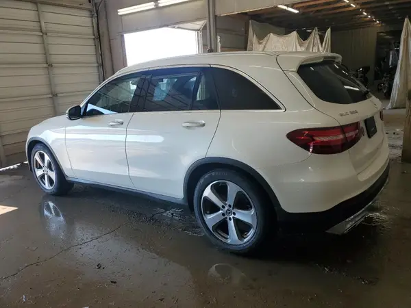 WDC0G4KB7JV018480 2018 MERCEDES-BENZ GLC - Image 2