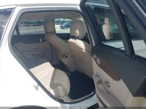 WDC0G4KB7JV022349 2018 MERCEDES-BENZ GLC - Image 8