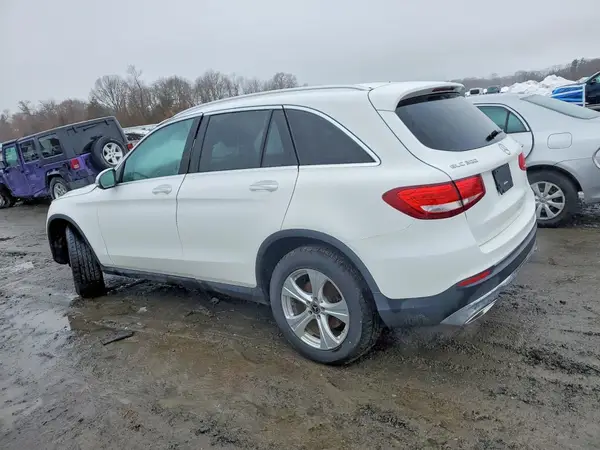 WDC0G4KB7JV043721 2018 MERCEDES-BENZ GLC - Image 2