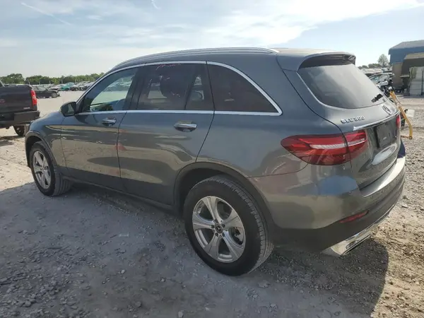 WDC0G4KB7JV049079 2018 MERCEDES-BENZ GLC - Image 2
