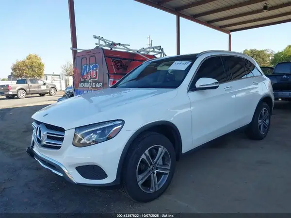 WDC0G4KB7JV062186 2018 MERCEDES-BENZ GLC - Image 2