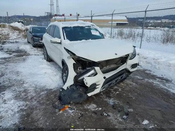 WDC0G4KB7JV063483 2018 MERCEDES-BENZ GLC - Image 1