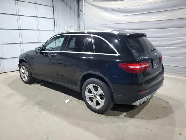 WDC0G4KB7JV073379 2018 MERCEDES-BENZ GLC - Image 2