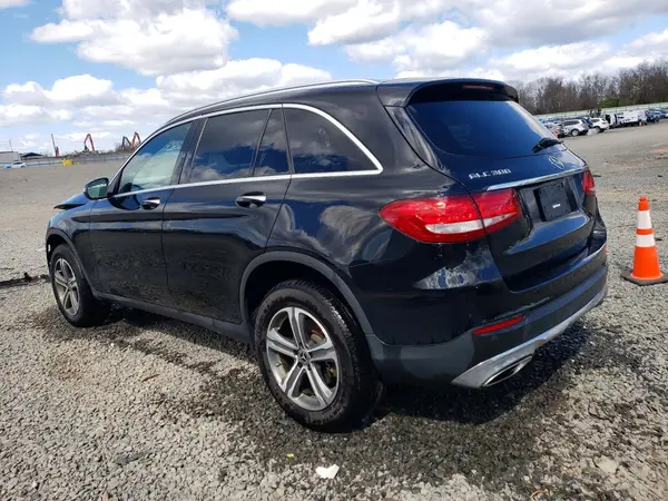 WDC0G4KB7JV082048 2018 MERCEDES-BENZ GLC - Image 2