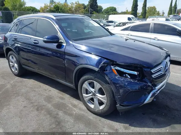 WDC0G4KB7JV099402 2018 MERCEDES-BENZ GLC - Image 1