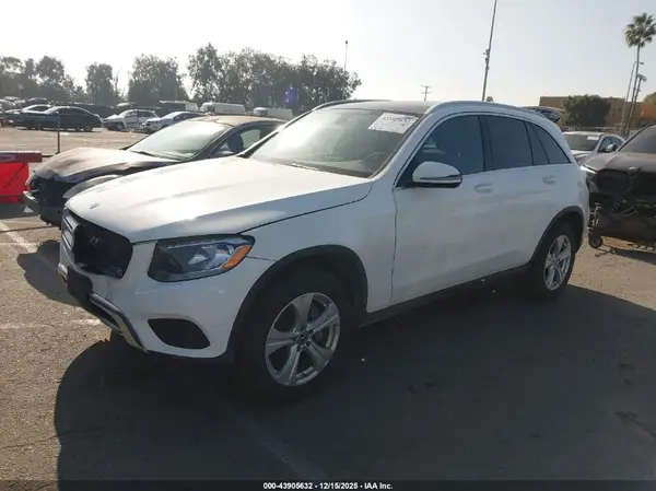 WDC0G4KB7JV109152 2018 MERCEDES-BENZ GLC - Image 2
