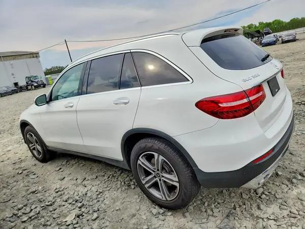 WDC0G4KB7K1005642 2019 MERCEDES-BENZ GLC - Image 2