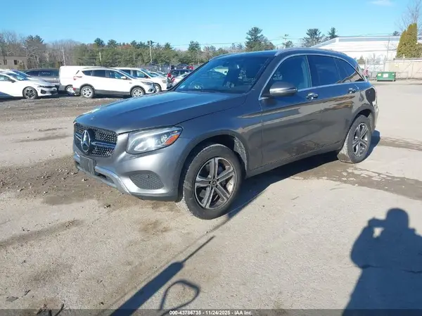 WDC0G4KB7KF569309 2019 MERCEDES-BENZ GLC - Image 2