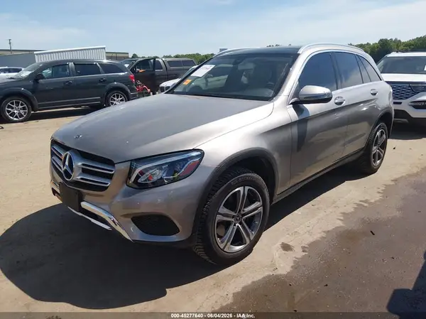 WDC0G4KB7KF598650 2019 MERCEDES-BENZ GLC - Image 2