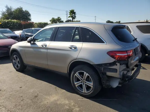 WDC0G4KB7KF630352 2019 MERCEDES-BENZ GLC - Image 2