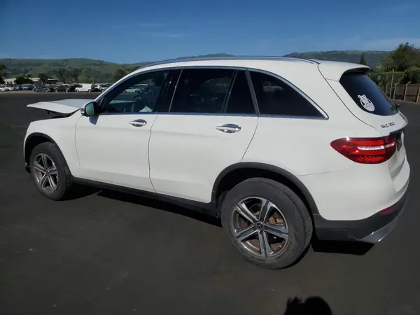 WDC0G4KB7KF634742 2019 MERCEDES-BENZ GLC - Image 2