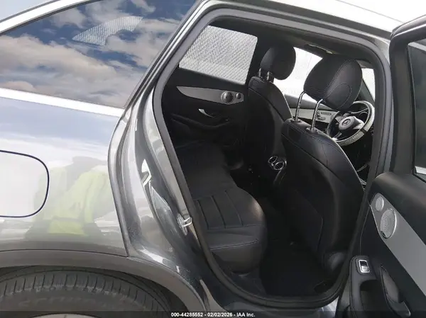 WDC0G4KB7KV127832 2019 MERCEDES-BENZ GLC - Image 8