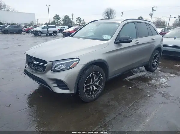 WDC0G4KB7KV137664 2019 MERCEDES-BENZ GLC - Image 2