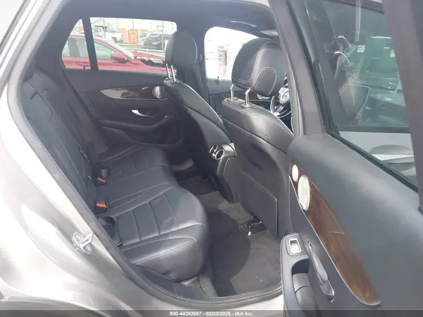 WDC0G4KB7KV137664 2019 MERCEDES-BENZ GLC - Image 8