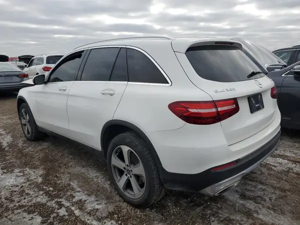 WDC0G4KB7KV181261 2019 MERCEDES-BENZ GLC - Image 2