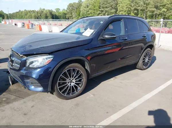 WDC0G4KB7KV183172 2019 MERCEDES-BENZ GLC - Image 2