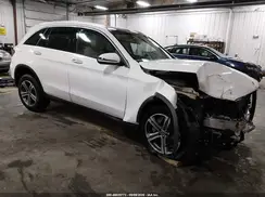 WDC0G4KB7KV194527 2019 MERCEDES-BENZ GLC
