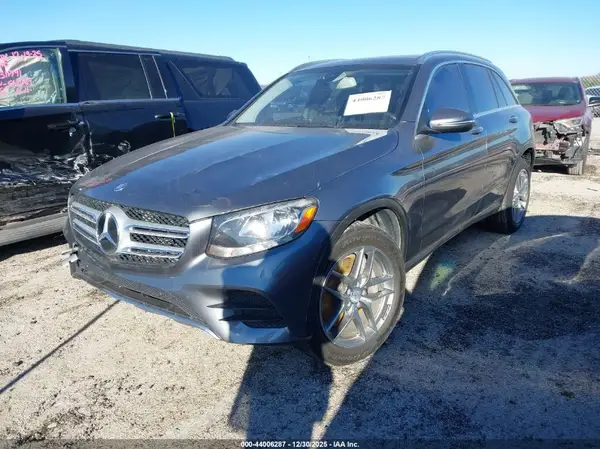 WDC0G4KB8GF011377 2016 MERCEDES-BENZ GLC - Image 2