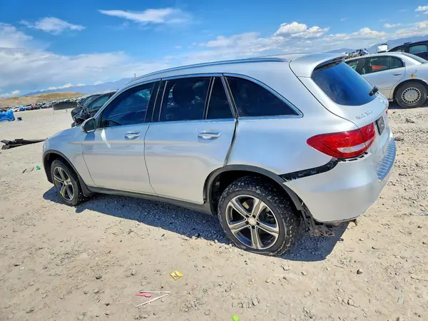 WDC0G4KB8GF011749 2016 MERCEDES-BENZ GLC - Image 2