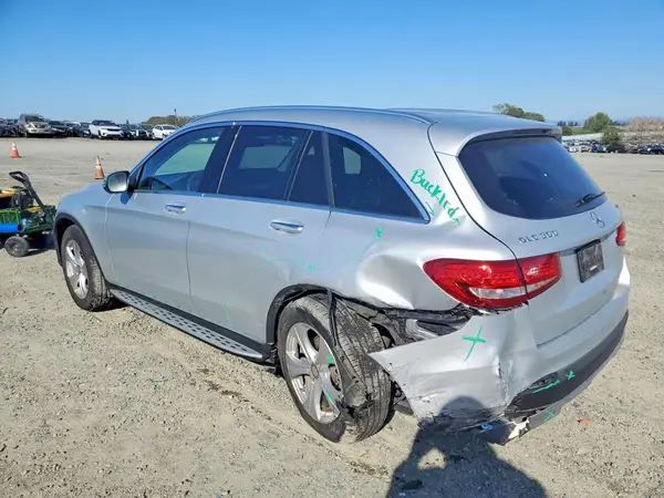 WDC0G4KB8GF015302 2016 MERCEDES-BENZ GLC - Image 2