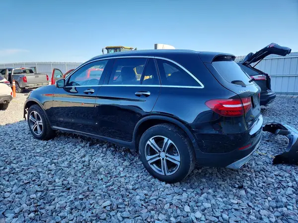 WDC0G4KB8GF015641 2016 MERCEDES-BENZ GLC - Image 2