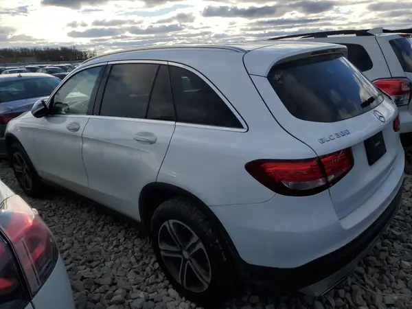 WDC0G4KB8GF015803 2016 MERCEDES-BENZ GLC - Image 2