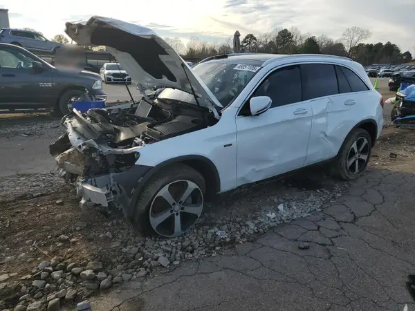 WDC0G4KB8GF045660 2016 MERCEDES-BENZ GLC - Image 1