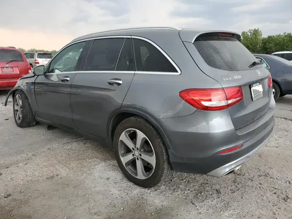 WDC0G4KB8GF065410 2016 MERCEDES-BENZ GLC - Image 2