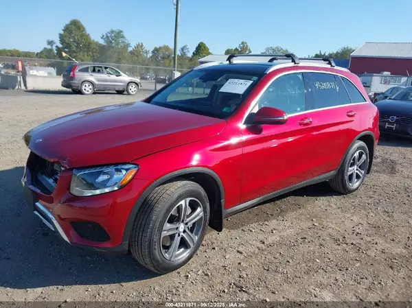 WDC0G4KB8GF098438 2016 MERCEDES-BENZ GLC - Image 2