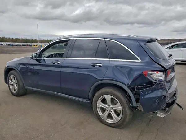 WDC0G4KB8GF098729 2016 MERCEDES-BENZ GLC - Image 2