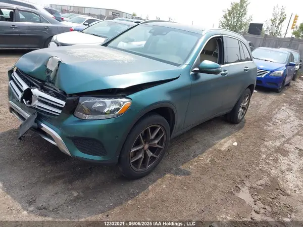 WDC0G4KB8HF114607 2017 MERCEDES-BENZ GLC - Image 2
