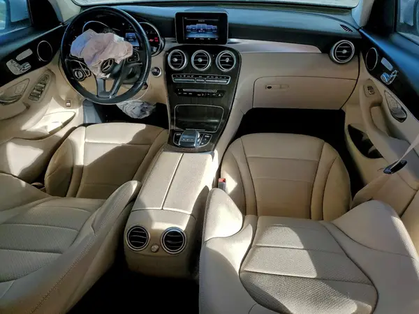 WDC0G4KB8HF115742 2017 MERCEDES-BENZ GLC - Image 8